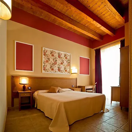 Liu' Palazzo Ducale 3* Лезина